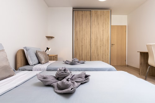 Stylish 2BD Apartment with a Nice Cozy Terrace 8 Flat Manager Booking