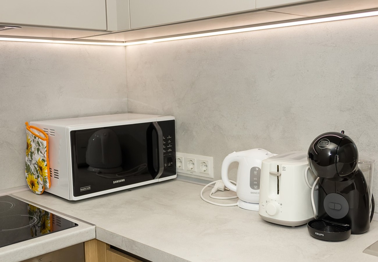 Sea Garden Varna - 2BD Flats with Desk & Balcony 12 Flat Manager Booking