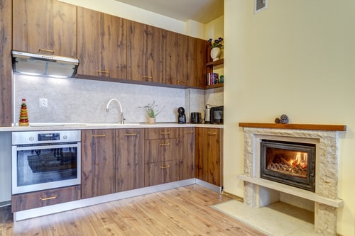 Cosy 1BD Apt w/ Free Parking and Balcony 3 Flat Manager Booking