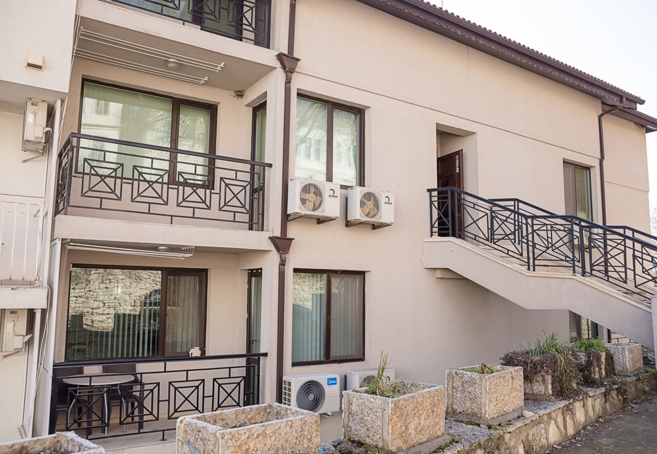 Cozy Seaside Escape – in Central Balchik 20 Flat Manager Booking