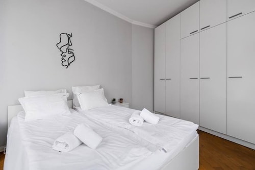 Cityscape Oasis: Spacious 2BR Apartment in Sofia 6 Flataway