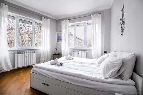 Cityscape Oasis: Spacious 2BR Apartment in Sofia 11 Flataway