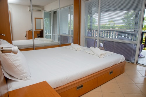 Villa Beni ~ 4-Bedroom Private House 31 Flat Manager Booking