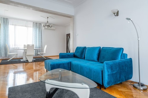 Premium Vitosha Str 2BD White & Blue Apt 7 Flataway