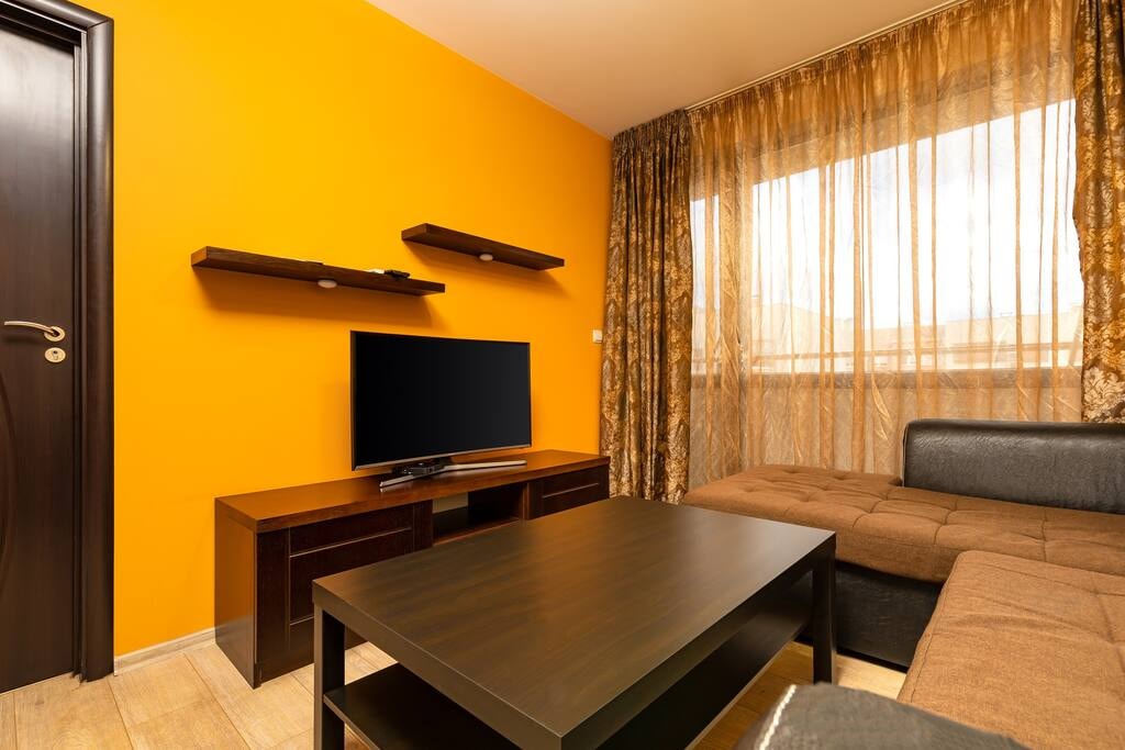 "South" Plovdiv - 2BD Flat with Balcony Flataway
