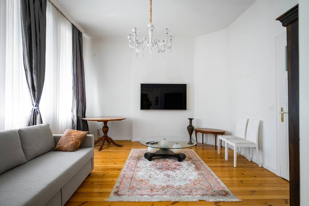 Prime Location in Sofia Spacious 1BD Apartment Flataway