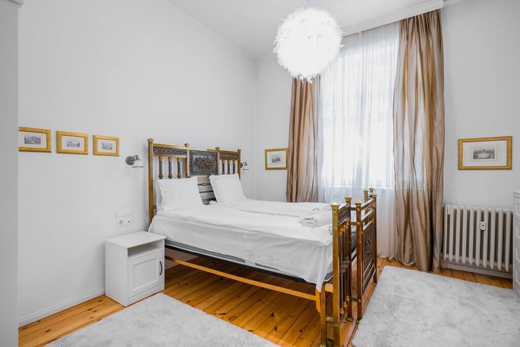 Prime Location in Sofia Spacious 1BD Apartment Flataway