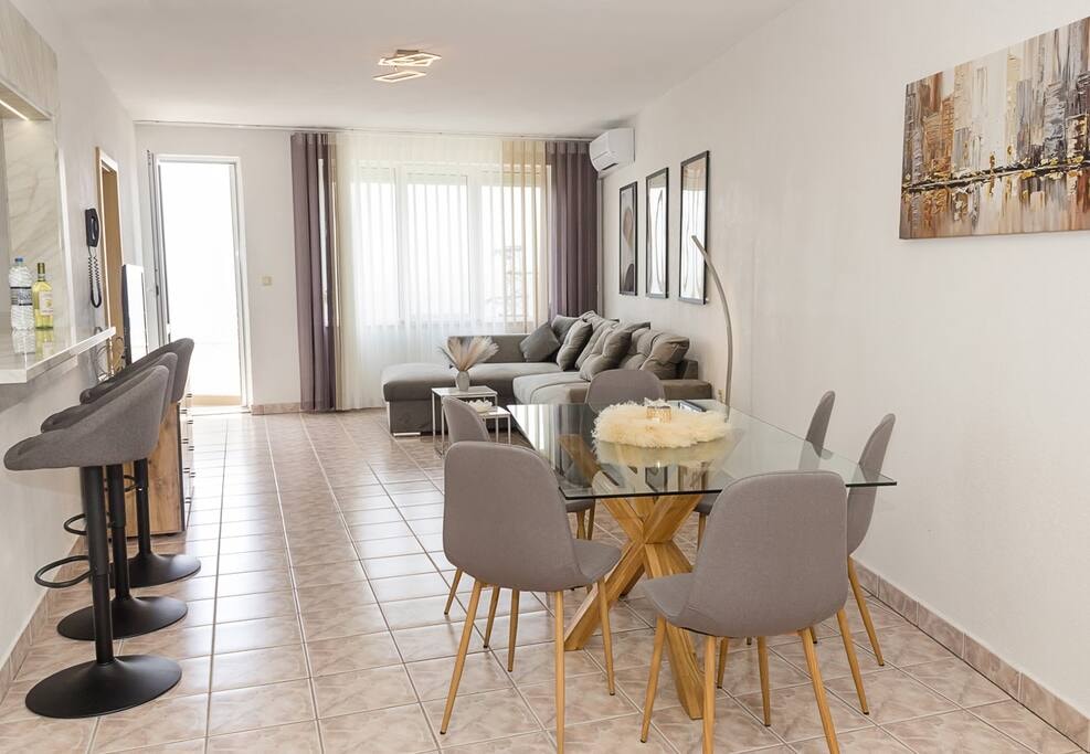 Spacious 2BD Flat with Sea View in Balchik Flataway