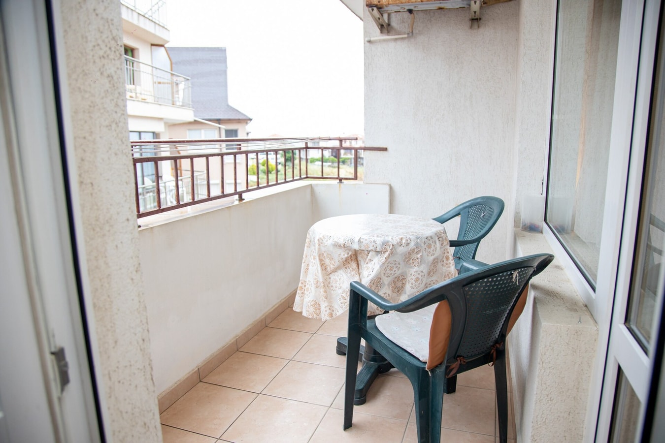 Convenient 2-Bedroom Flat next to Harmanite Beach 21 Flat Manager Booking