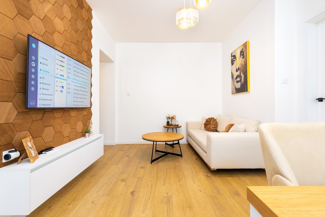 White&Grey Two 1-BD Apartments 23 Flat Manager Booking