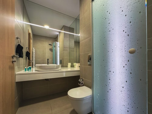 Quiet & Comfortable Urban Retreat 15 Flat Manager Booking