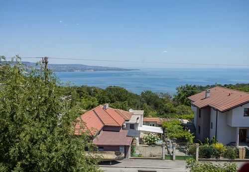Cozy Sea-View Flat with Balcony in Galata, Varna 16 Flat Manager Booking