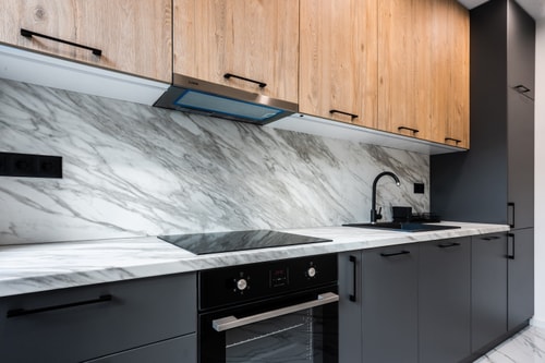 Marble Essence: 2BD Retreat in Top City Centre 3 Flataway