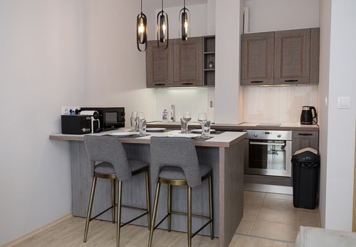 Moonlight Terrace – Panoramic Views, Luxe Comfort 2 Flat Manager Booking