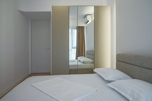 Metropolitan 1bdr apt. - Parking 9 Flataway