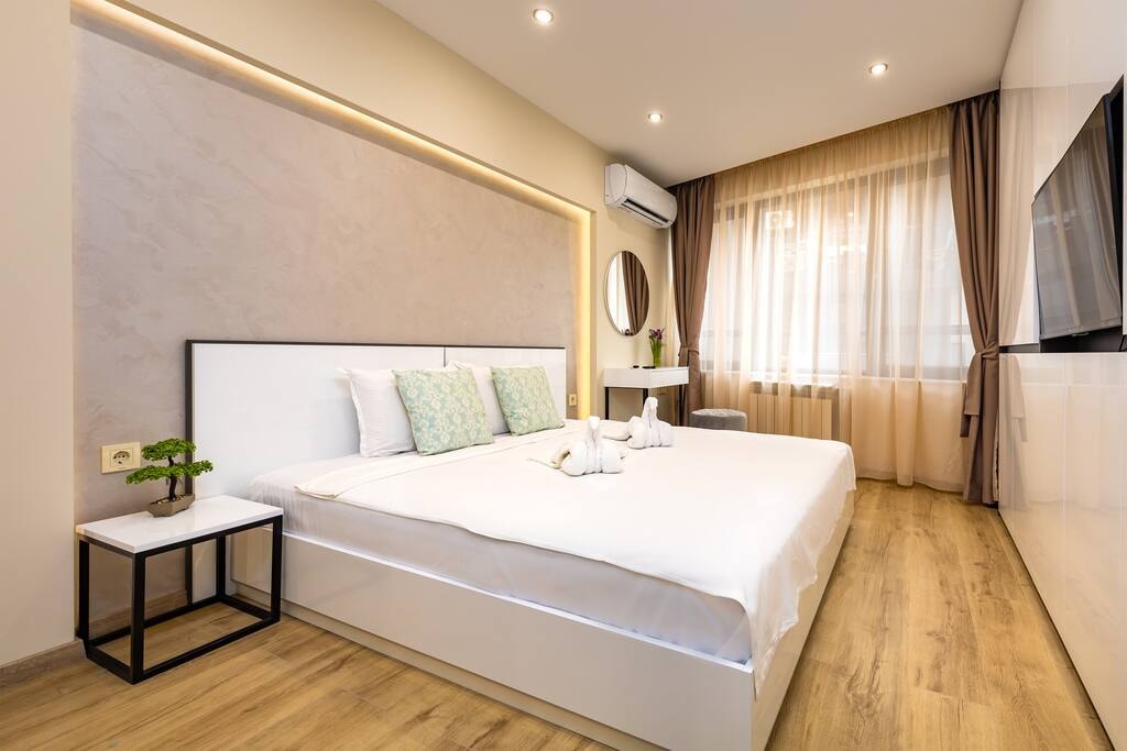 1-Bedroom Retreat near Plovdiv's Historic Old Town Flataway