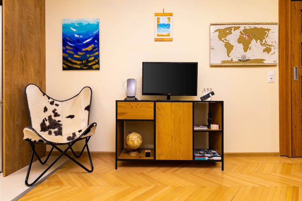 The Plovdiv Pad: Your 1-BD Hideaway in the Center Flataway