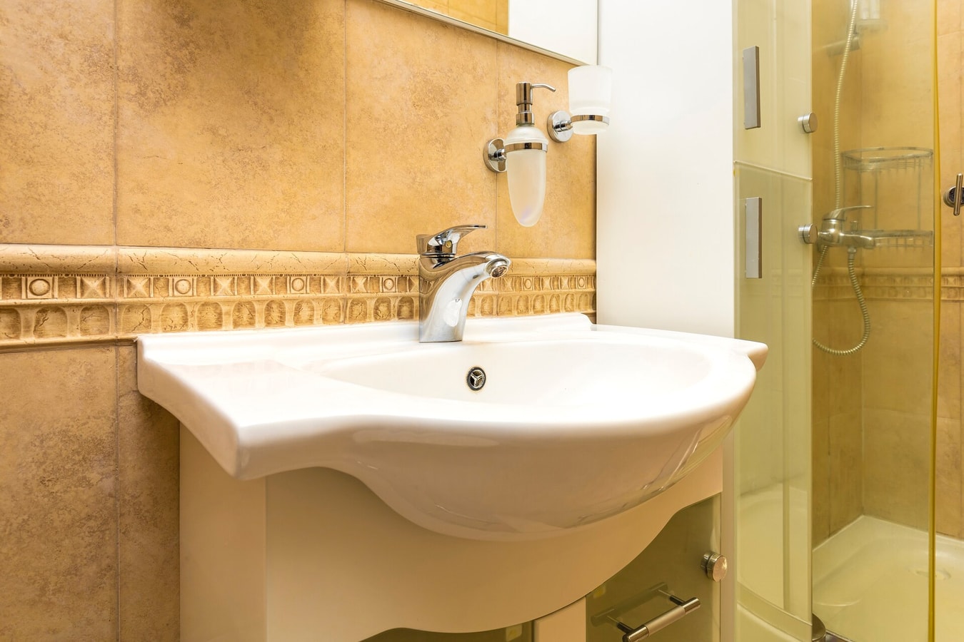 1BD Apartment with a Cute Balcony in Kapana 21 Flat Manager Booking