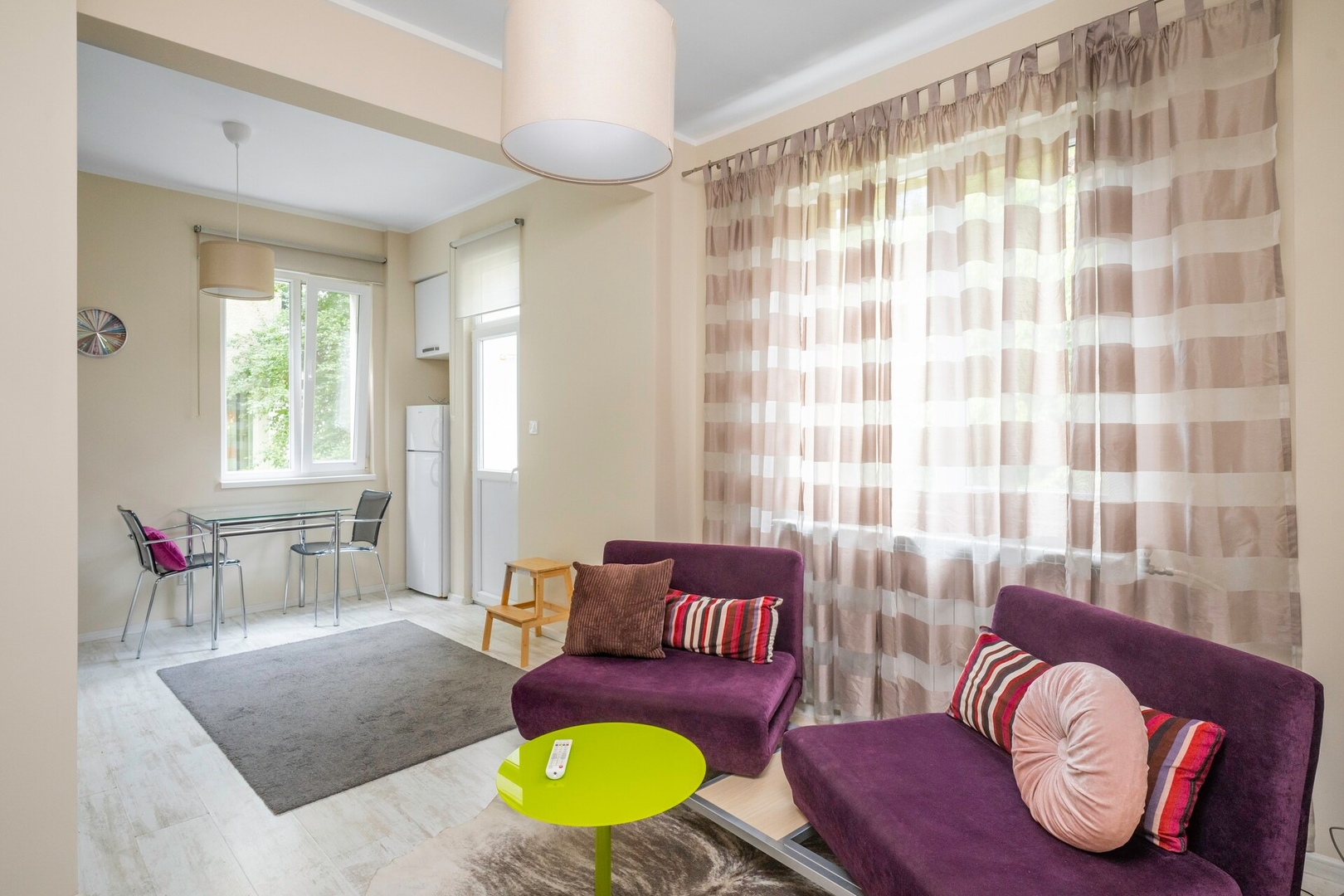 Cozy Nest near Eagle's Bridge with Workspace 5 Flat Manager Booking