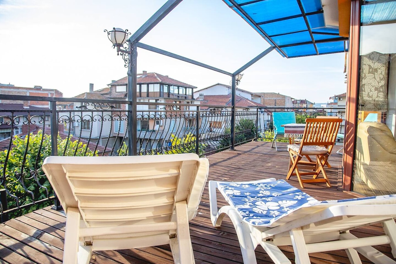 Nessebar's NEW Town TOP Centre 2-BDR Apartment 35 Flat Manager Booking
