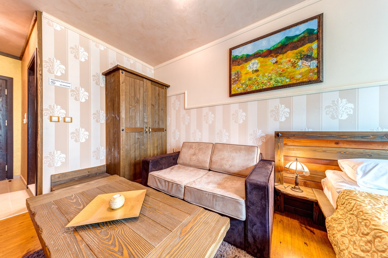 Cozy and Stylish Studio in Forest Glade 3 Flat Manager Booking