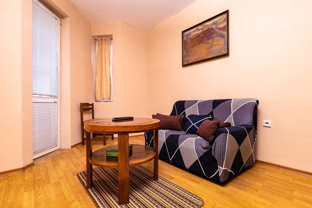Cozy Flat | 10 Minutes from Plovdiv's Old Town Flataway