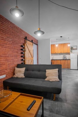 Brick Haven: Contemporary Urban Living Redefined 7 Flataway