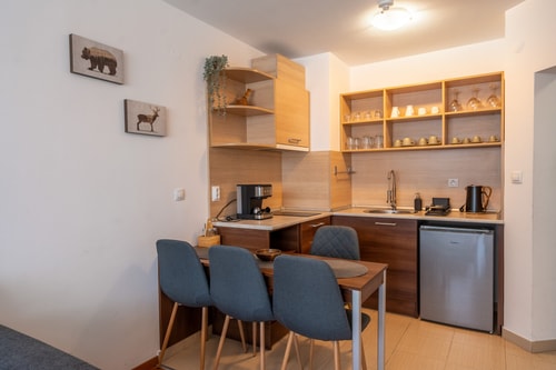 Cozy 1BR in Belvedere-Ski in Winter/Swim in Summer 2 Flat Manager Booking