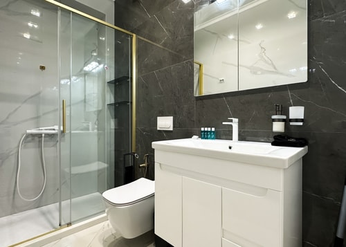 Designer 2BD Apt next to Eagle's Bridge 25 Flat Manager Booking