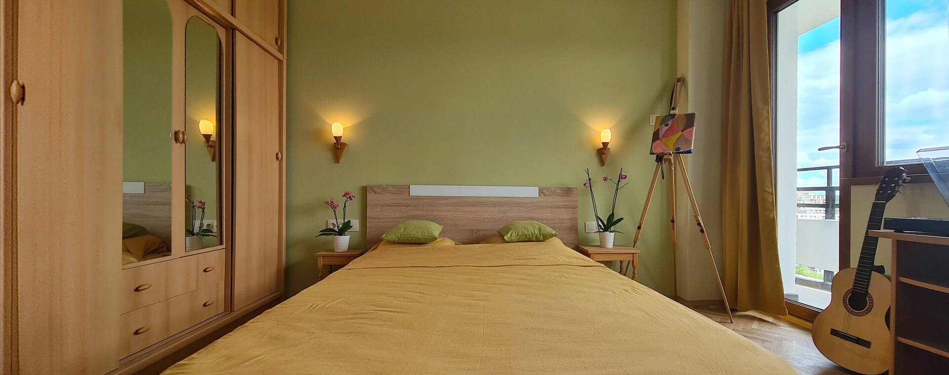 Panoramic and Spacious Flat near the City Centre 0 Flat Manager Booking