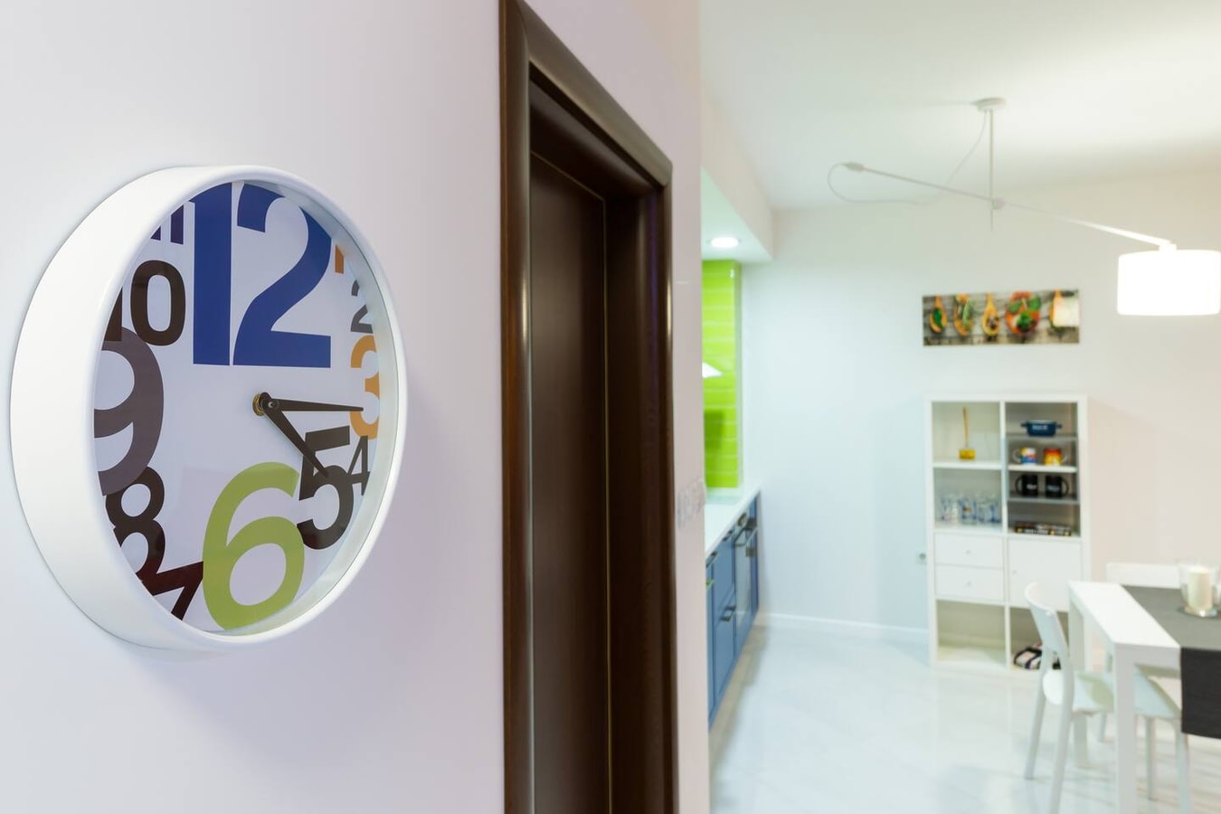 Pop your C-O-L-O-R-S - Funky and Modern 1BDR. Apt. 14 Flat Manager Booking