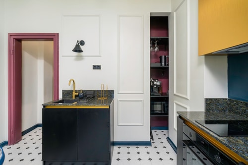 Royal Retreat - Your central designer spot 8 Flat Manager Booking