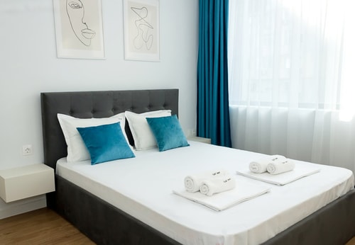 Chic Retreat in Varna's Fifth Element 3 Flat Manager Booking