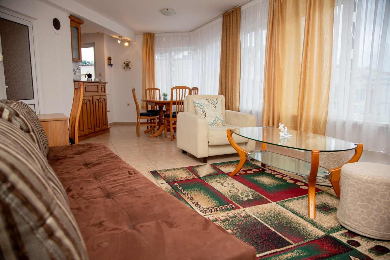 Convenient 2-Bedroom Flat next to Harmanite Beach 3 Flat Manager Booking