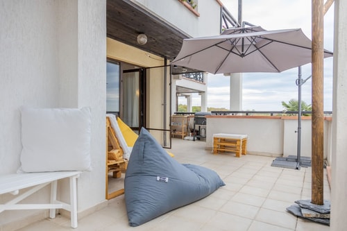 Lovely 3BD flat with PARKING and SEA VIEW 8 Flat Manager Booking