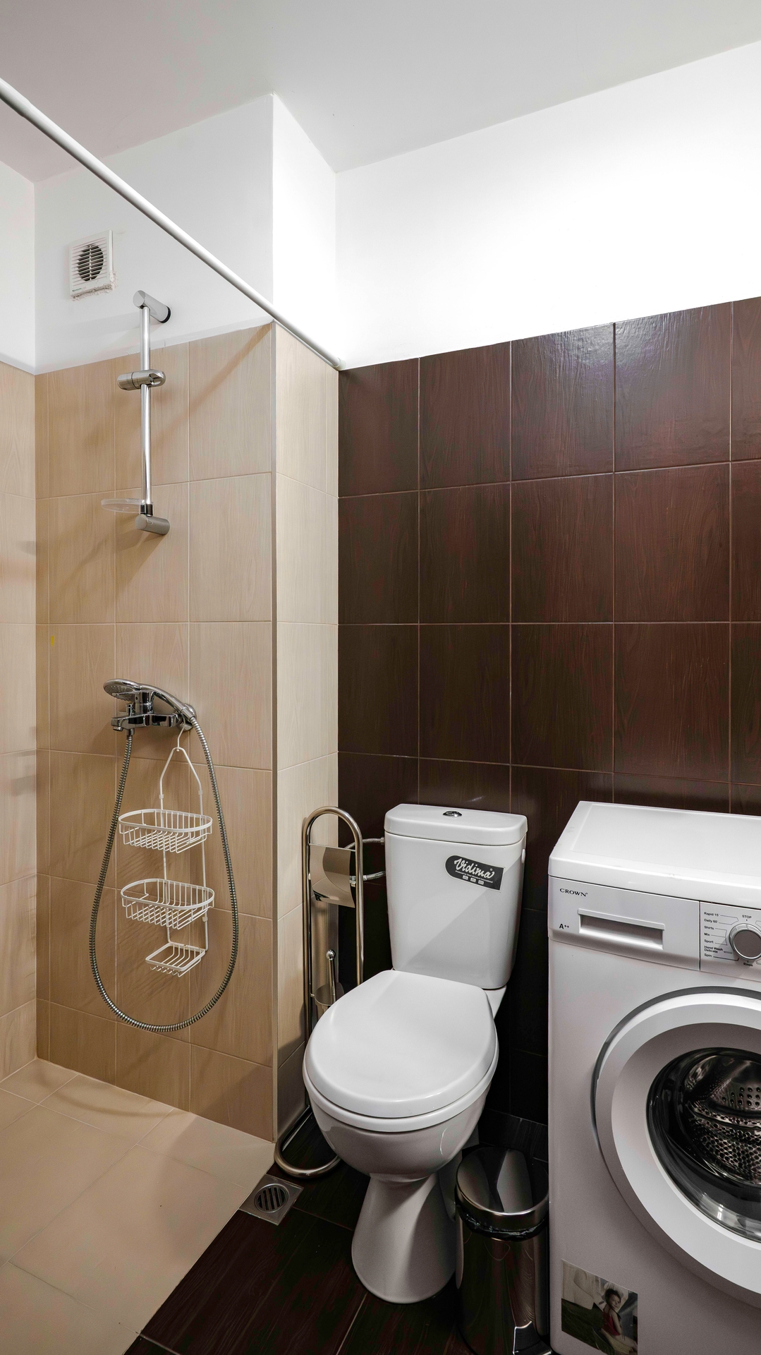 Terra Vibes ~ Central 1BD with balcony 16 Flat Manager Booking