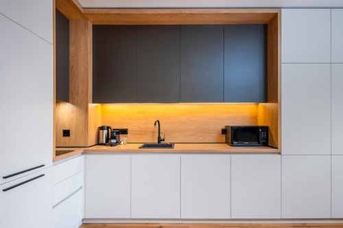 Aviva Living - 3 x Studios with Free Parking 0 Flat Manager Booking