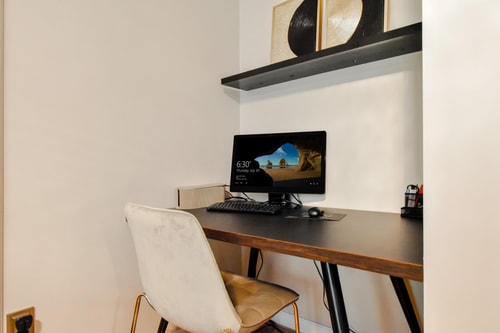 Designer 2BD Apt next to Eagle's Bridge 14 Flat Manager Booking