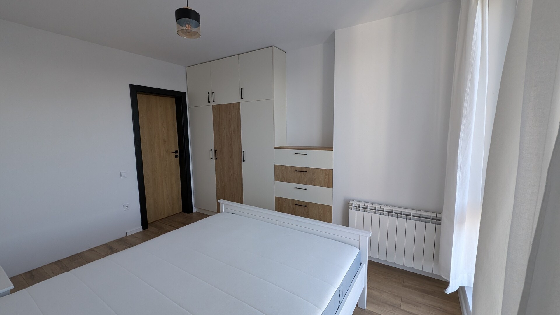 Stylish Living in Kompleks Reina - 1BD with desk 6 Flat Manager Booking