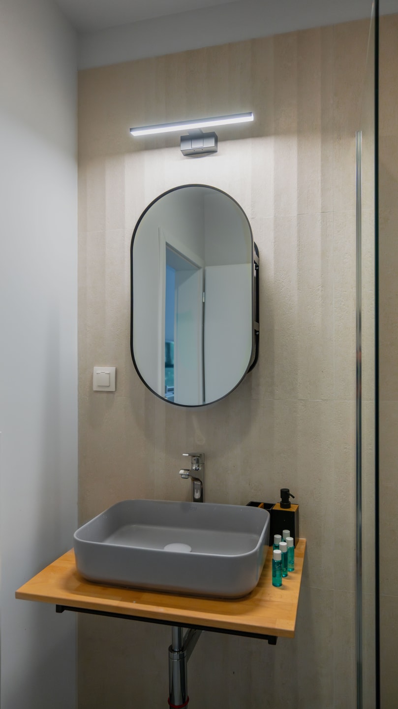 Aviva City Stay – Yellow Vibe Studio 14 Flat Manager Booking