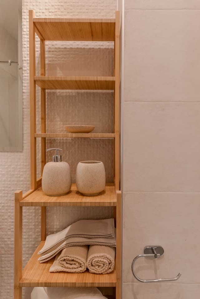 Sofia Dream Apartments - 1-BDR on Ekzarh Yosif 19 Flat Manager Booking