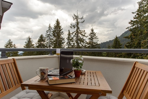 Luxury 2-bedroom apartment by Studenets Center 15 Flat Manager Booking