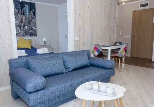 ~Sunny Blue ~ One-Bedroom Flat with Balcony 13 Flat Manager Booking