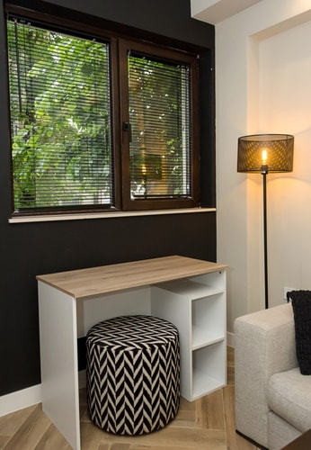 Center оf Varna: 1BD  with terrace & desk 10 Flat Manager Booking