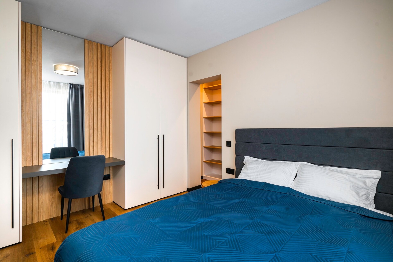 Aviva Living - 1BD Apartment 0 Flat Manager Booking