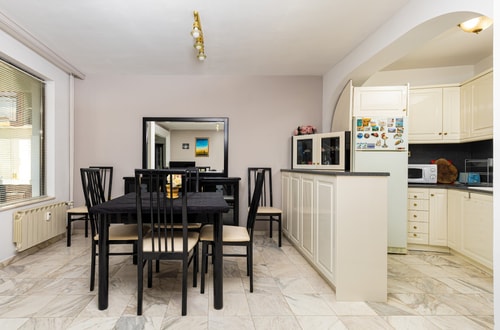 Great Studio 8 Flat Manager Booking