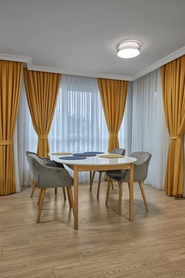 Sunny Haven in Burgas: New Apt with Parking 2 Flataway