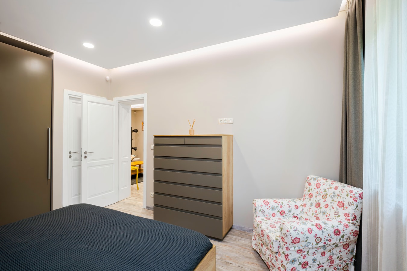 Elegant Escape in The Heart of The City 19 Flat Manager Booking