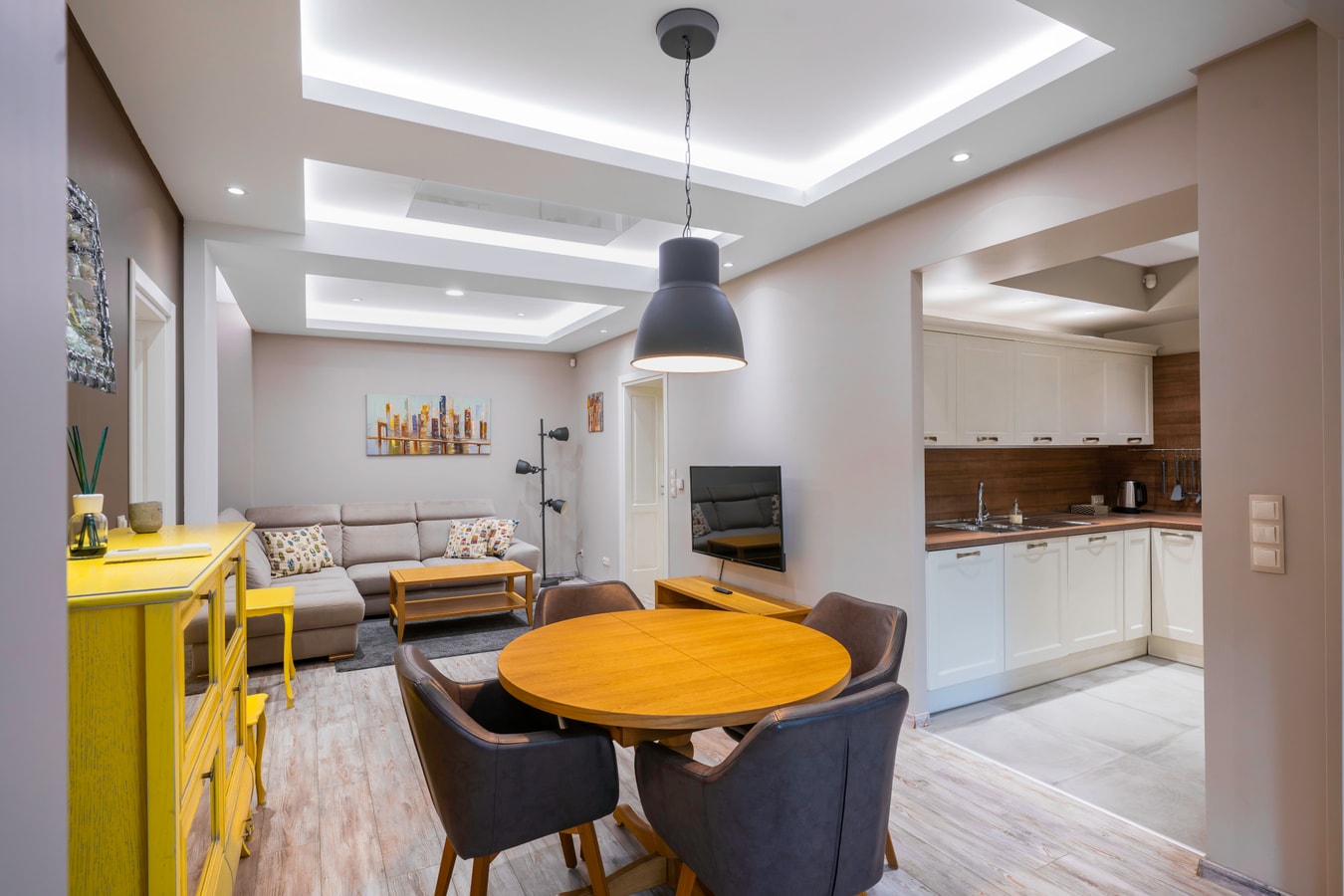 Elegant Escape in The Heart of The City 6 Flat Manager Booking