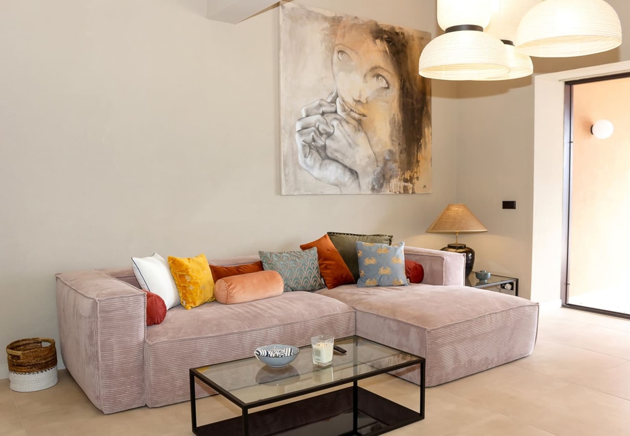 Luxury 4-bedroom Villa in Black Sea Rama Resort 8 Flat Manager Booking